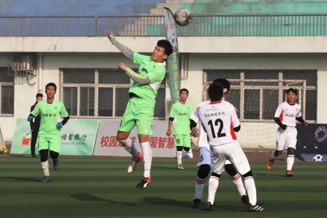 欧冠-利物浦2球落后3-2双杀 总分5-2第10次进决赛